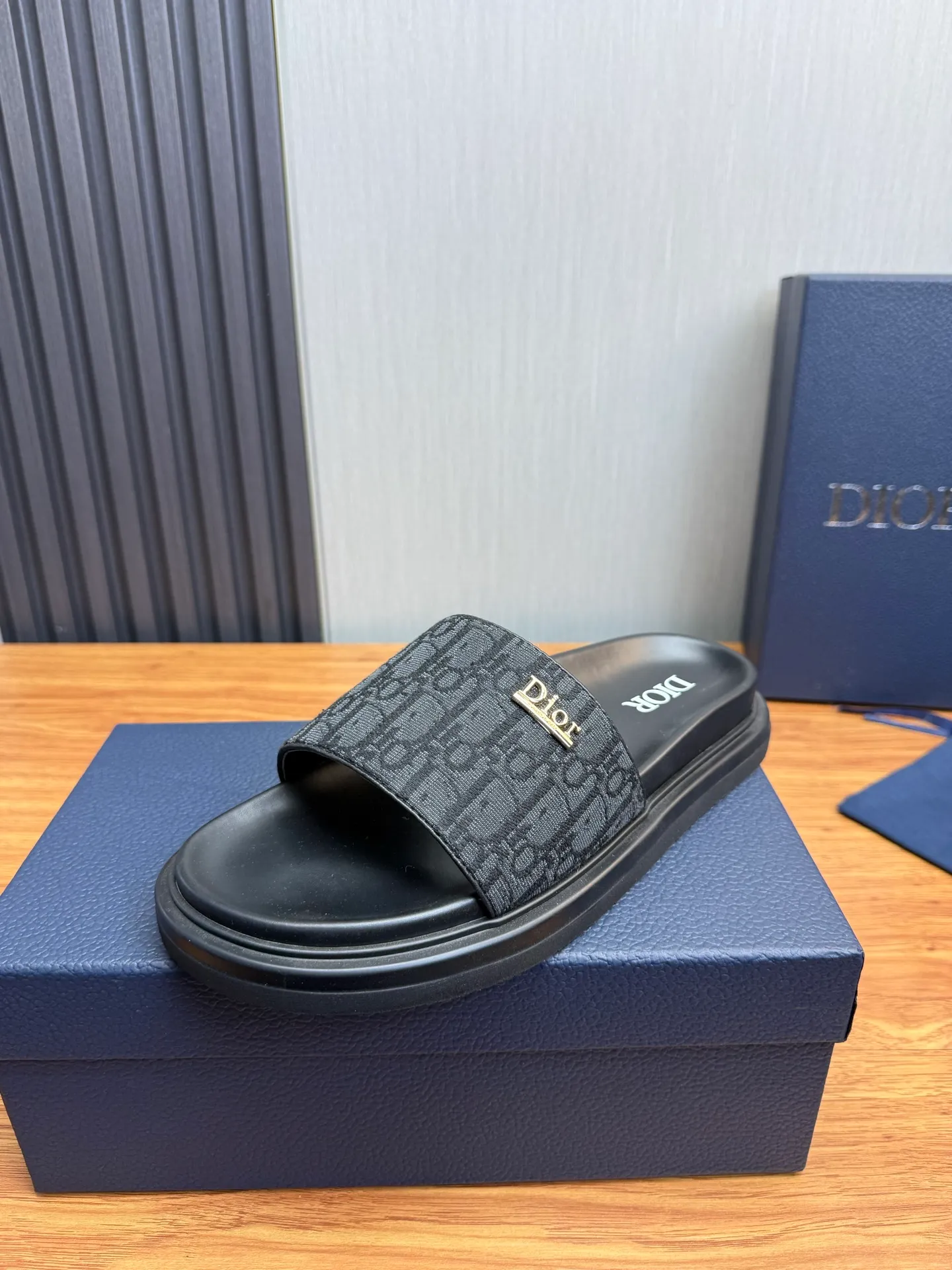 Men's shoes 260💰 Dior. Men's slippers🩴Official website 1:1 production 38-45 size 45 46 🉑️Customized original material shipped✅